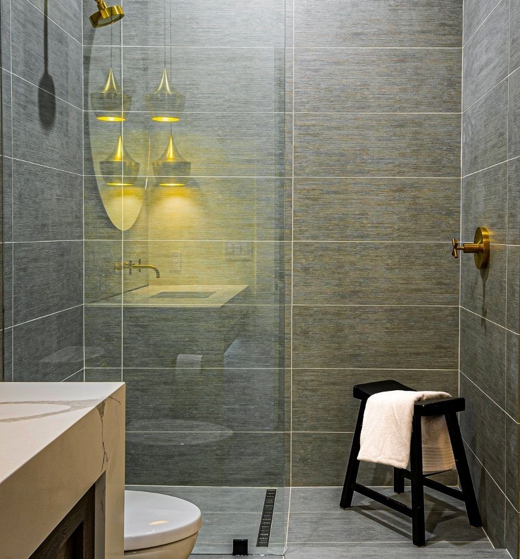 bathroom fitters KT3 4BY