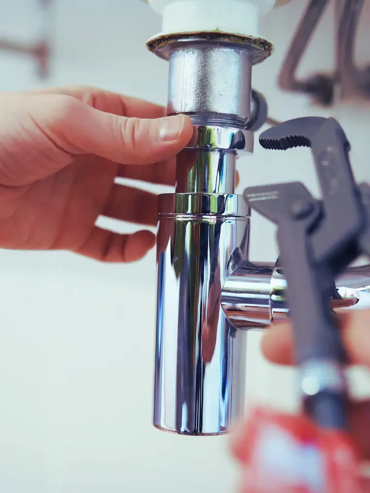 gas bathroom fitter near me KT3 4BY